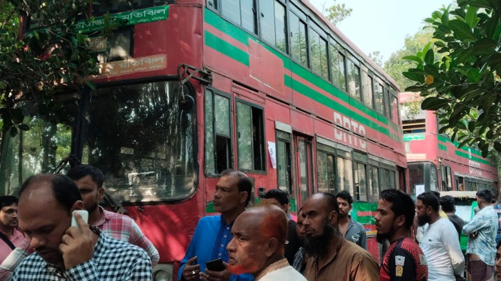 পিকনিকের বাসে বিদ্যুৎস্পৃষ্ট হয়ে ৩ শিক্ষার্থীর মৃত্যু। ছবি: সংগৃহীত