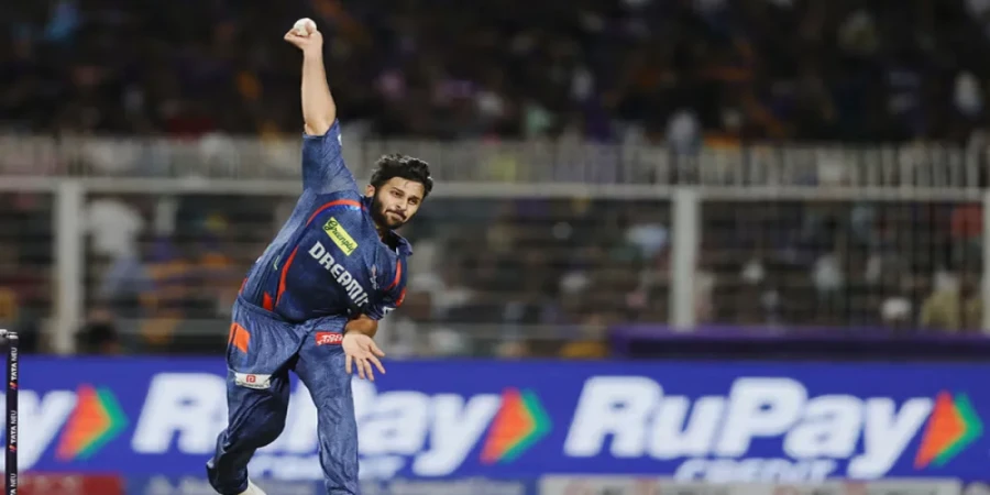 Shardul Thakur Sets Record for Longest Over in IPL History with Five Consecutive Wides Photo: Collected