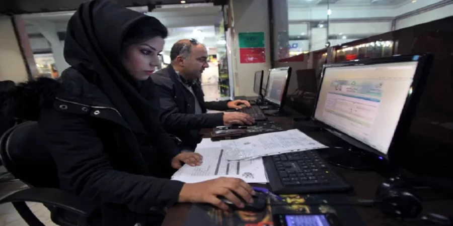 Iran Shuts Down Internet Again After Brief Restoration Amid Ongoing Crisis Photo: Collected